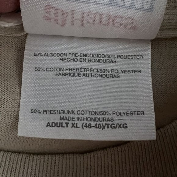 Las Olas Khaki Button Down and Matching SS Tee - Elephants, Giraffes, Zebra EUC - Picture 9 of 10